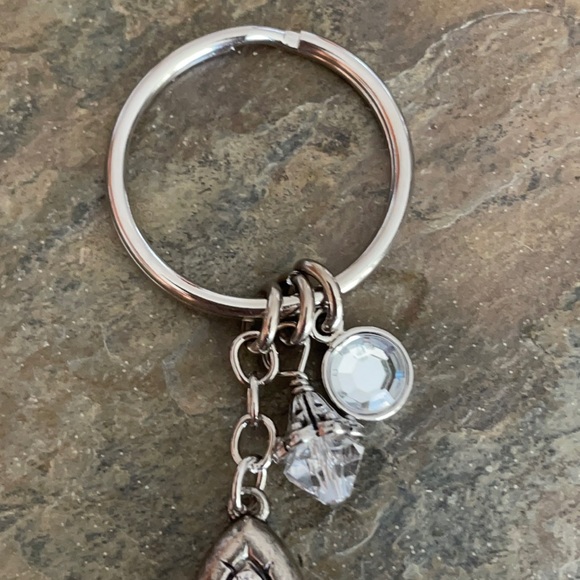 NWOT Rustic Fleur De Lis Crystal 3 Charm Keychain - Picture 3 of 4